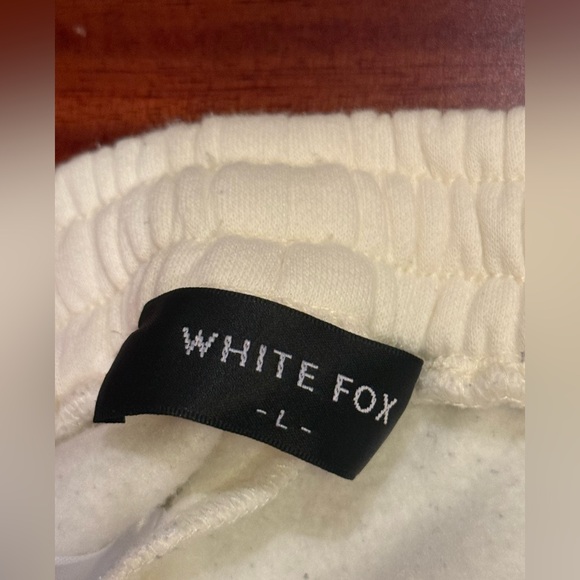 White Fox Boutique Active Club Sweatpants - Picture 3 of 3